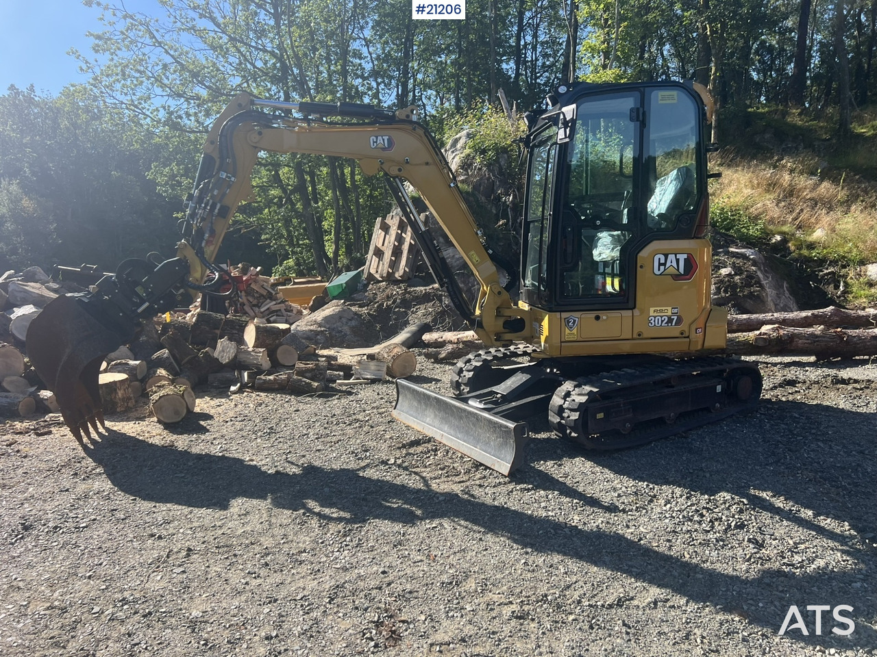 Caterpillar 302.7 CR gravemaskin m/ rototilt, pusseskuff,graveskuffe,klype og grøfteskuffe - Miniexcavadora: foto 5 Caterpillar 302.7 CR gravemaskin m/ rototilt, pusseskuff,graveskuffe,klype og grøfteskuffe - Miniexcavadora: foto 5