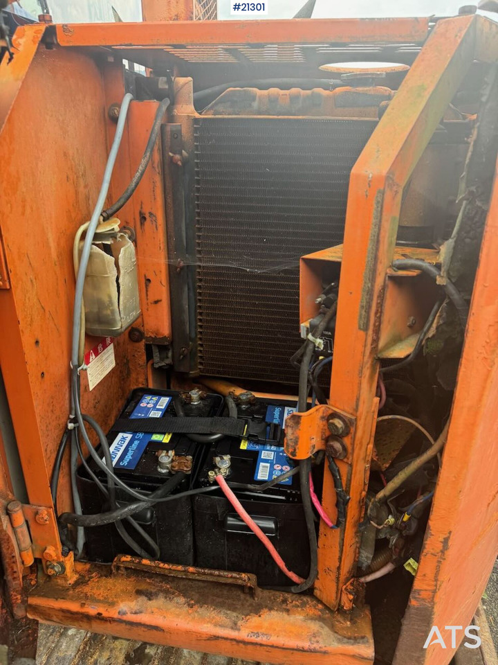 Excavadora de cadenas Hitachi EX60: foto 35
