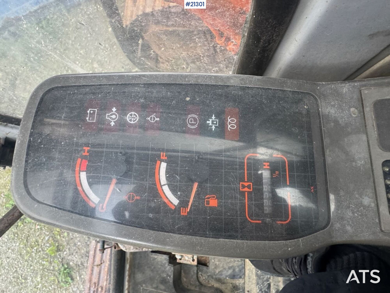 Excavadora de cadenas Hitachi EX60: foto 30