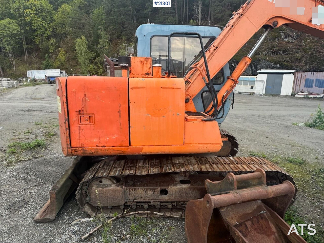 Excavadora de cadenas Hitachi EX60: foto 6