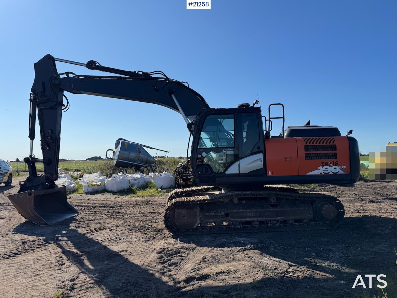 Hitachi ZX 190 LC-6 - Excavadora: foto 2 Hitachi ZX 190 LC-6 - Excavadora: foto 2