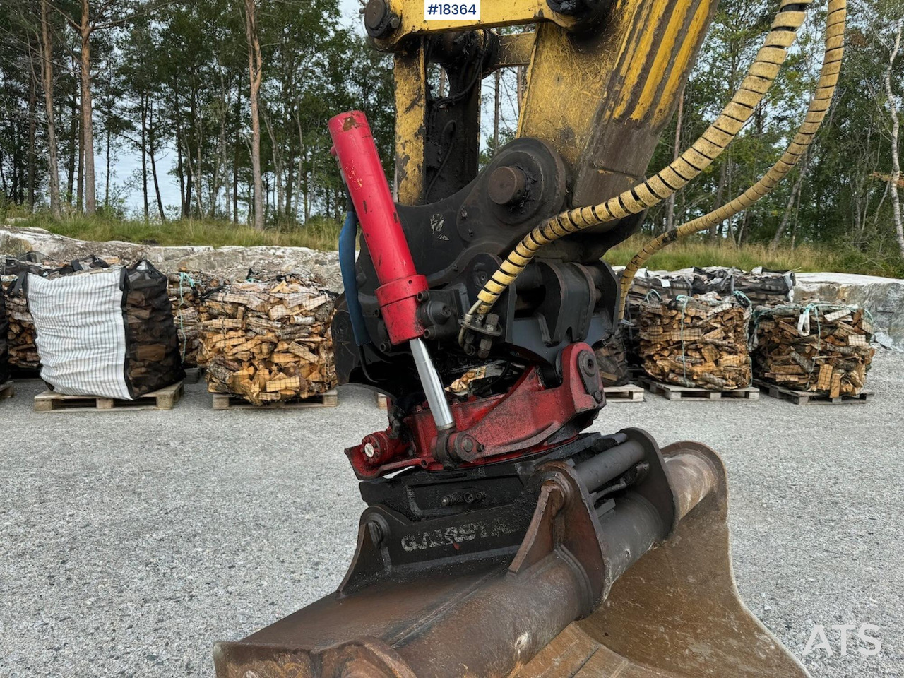 Excavadora Kobelco E215B: foto 13