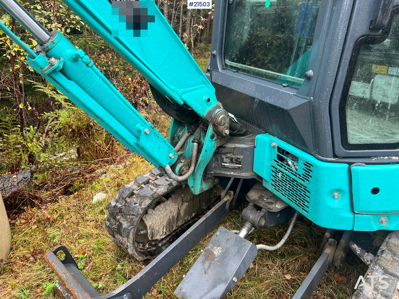 Kobelco Sk25SR-6E Gravemaskin m/ pusseskuffe,graveskuffe og tilt - Miniexcavadora: foto 2 Kobelco Sk25SR-6E Gravemaskin m/ pusseskuffe,graveskuffe og tilt - Miniexcavadora: foto 2