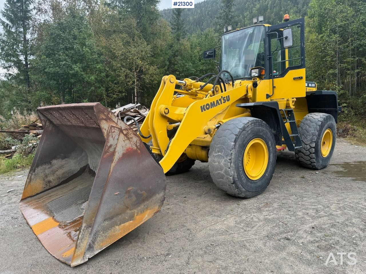 Komatsu WA320-3H - Cargadora de ruedas: foto 1 Komatsu WA320-3H - Cargadora de ruedas: foto 1