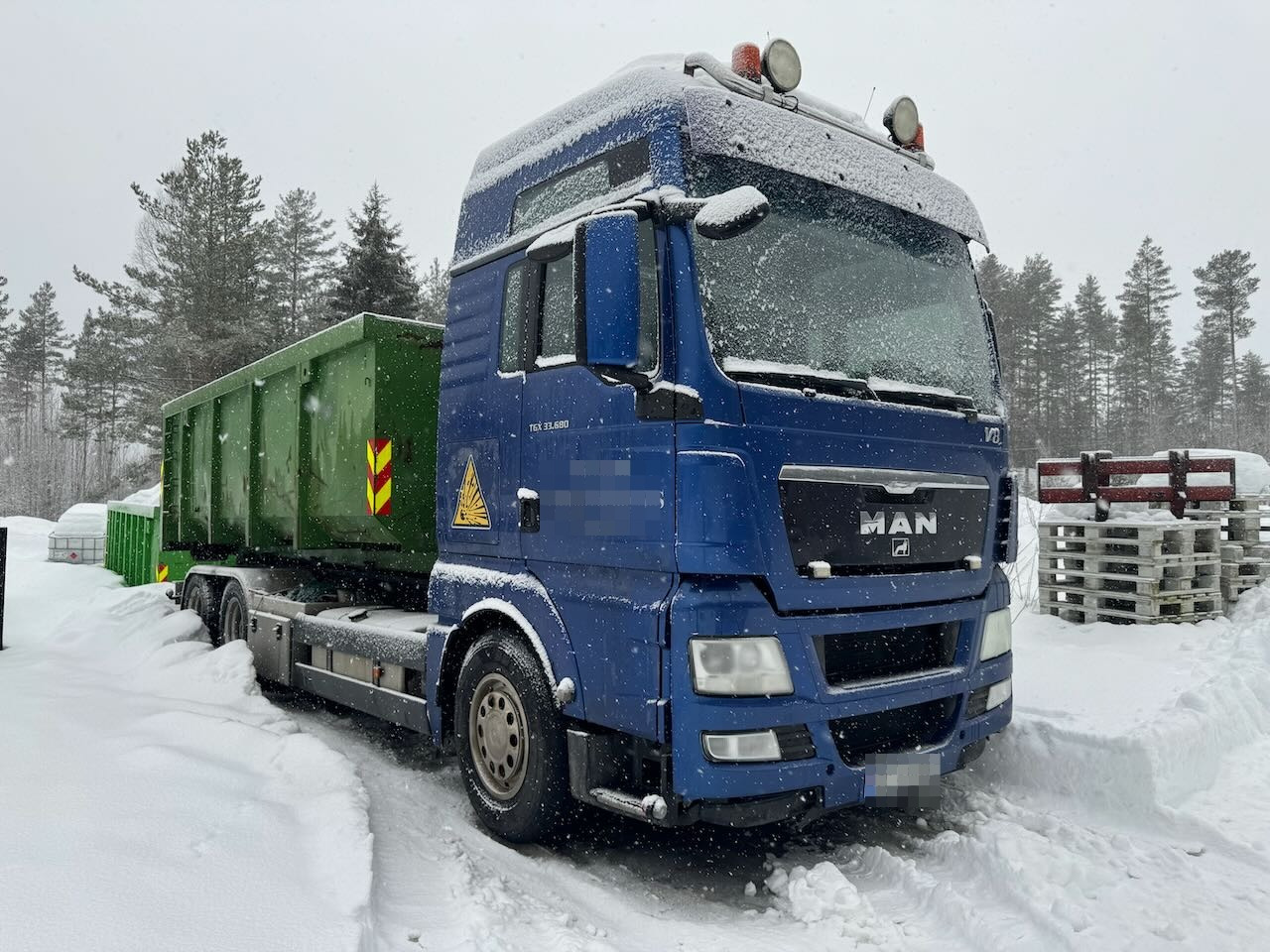 MAN TGX 33.680 Krokbil med Palift Krok - Camión multibasculante: foto 1 MAN TGX 33.680 Krokbil med Palift Krok - Camión multibasculante: foto 1