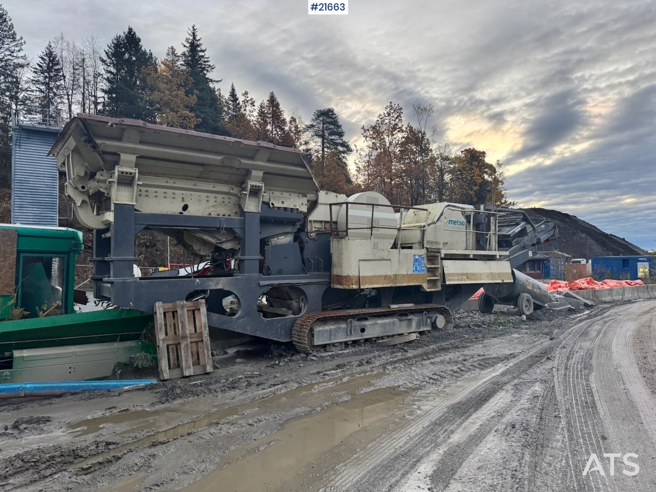 Metso Metso LT106 Knuser m/ Magnetbånd - Trituradora móvil: foto 1 Metso Metso LT106 Knuser m/ Magnetbånd - Trituradora móvil: foto 1