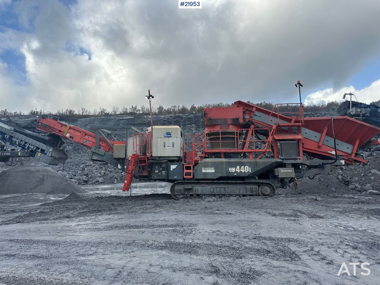 Sandvik UH440i spindel. SE VIDEO. - Trituradora de cono: foto 2 Sandvik UH440i spindel. SE VIDEO. - Trituradora de cono: foto 2
