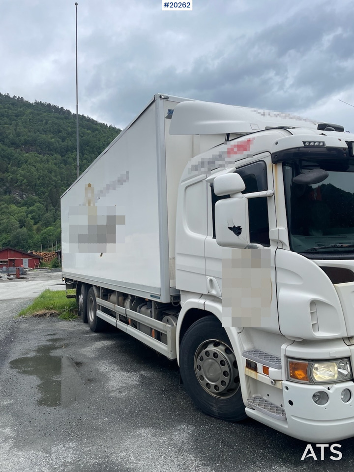 Scania P 340 - Camión caja cerrada: foto 1 Scania P 340 - Camión caja cerrada: foto 1