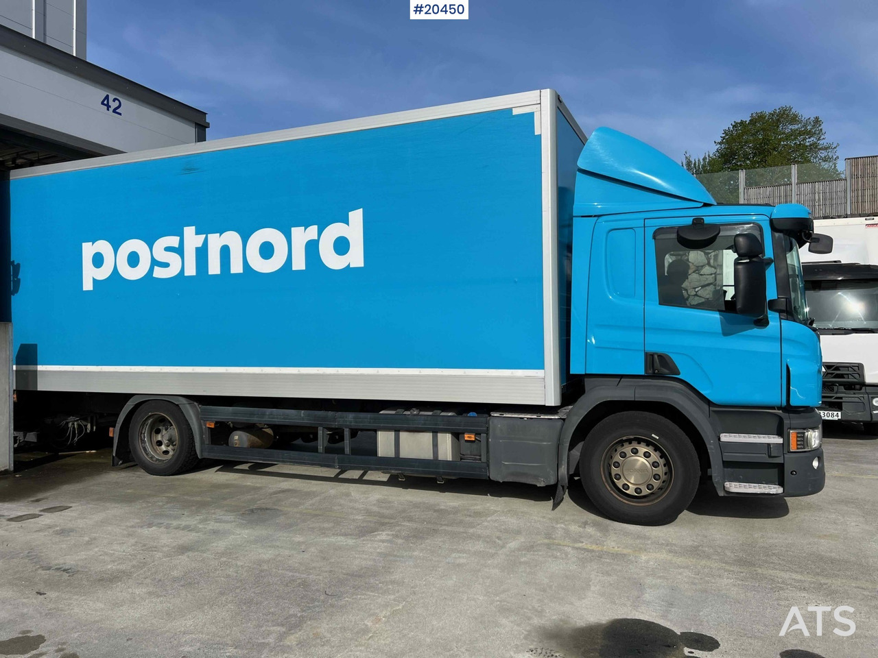 Scania P280 - Camión caja cerrada: foto 2 Scania P280 - Camión caja cerrada: foto 2