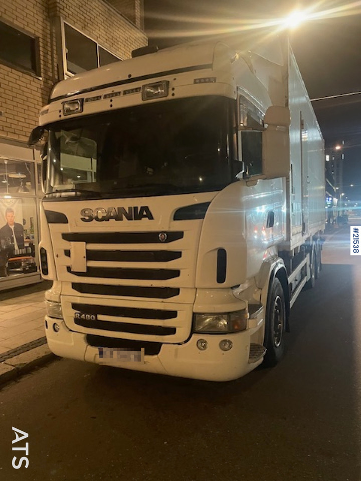 Scania R480 Skapbil m/ 2t lift - Camión caja cerrada: foto 3 Scania R480 Skapbil m/ 2t lift - Camión caja cerrada: foto 3