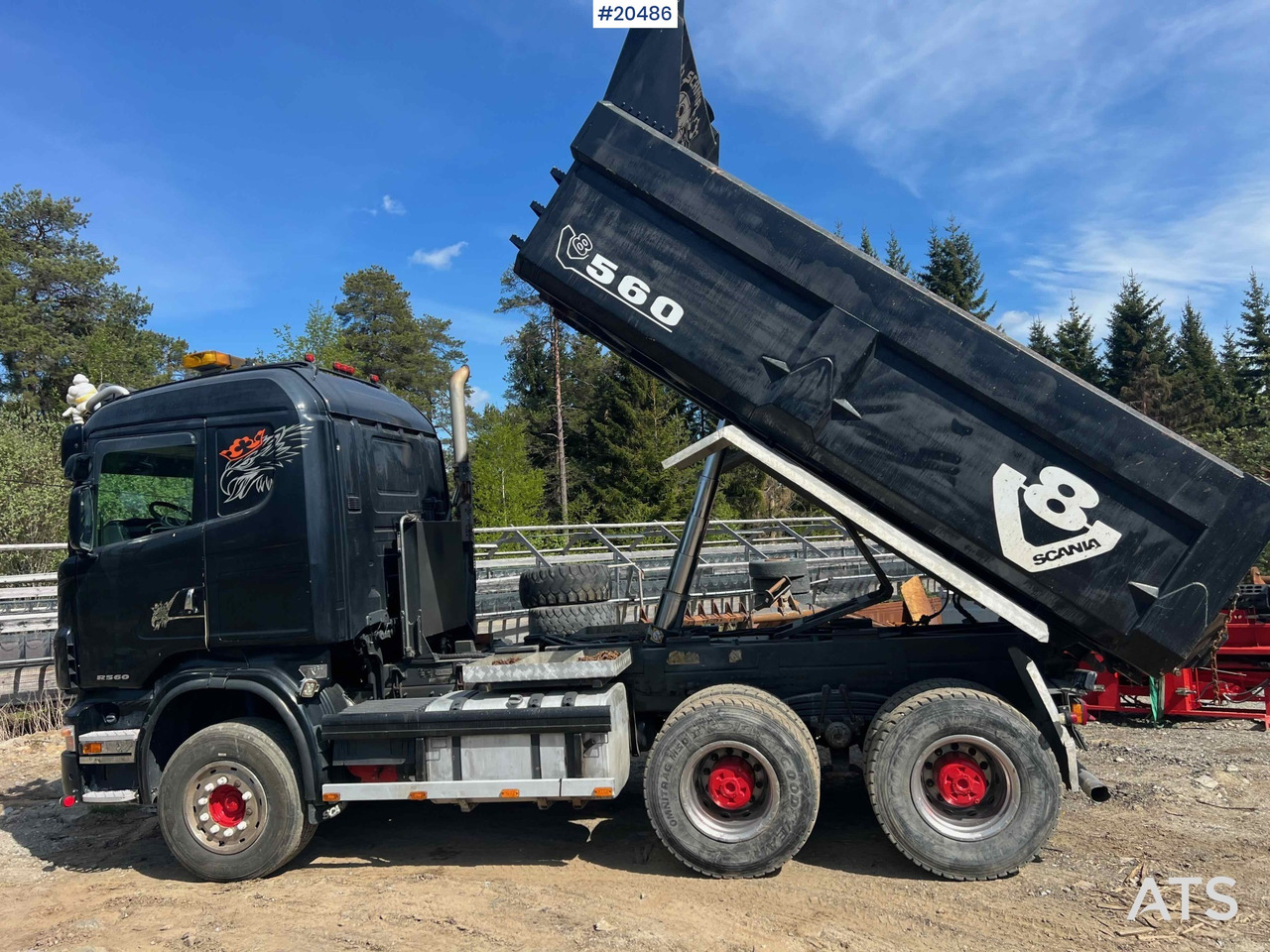 Camión volquete Scania R560: foto 18