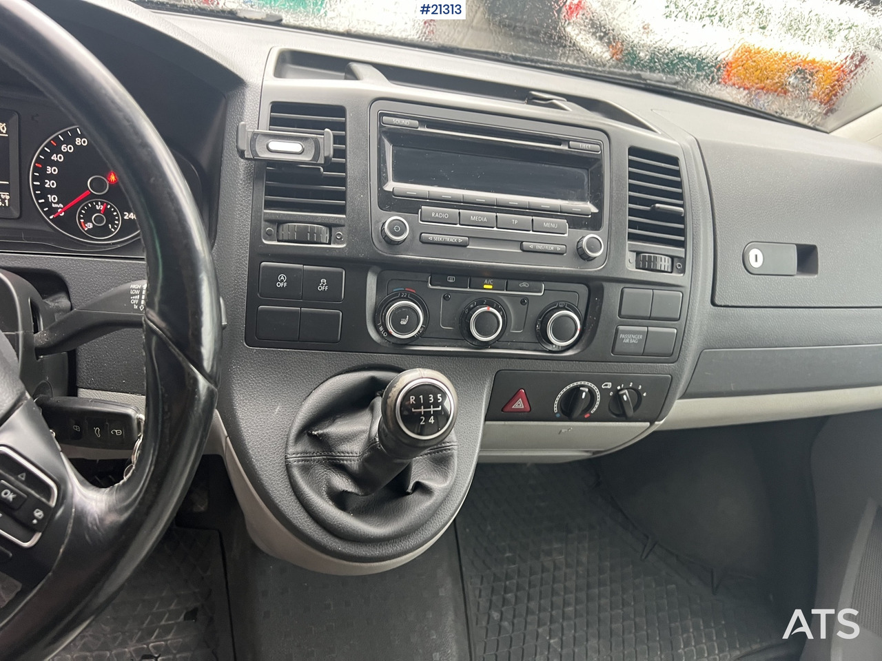 Arrendamiento de Volkswagen kombi 9 seter minibuss Volkswagen kombi 9 seter minibuss: foto 28 Arrendamiento de Volkswagen kombi 9 seter minibuss Volkswagen kombi 9 seter minibuss: foto 28