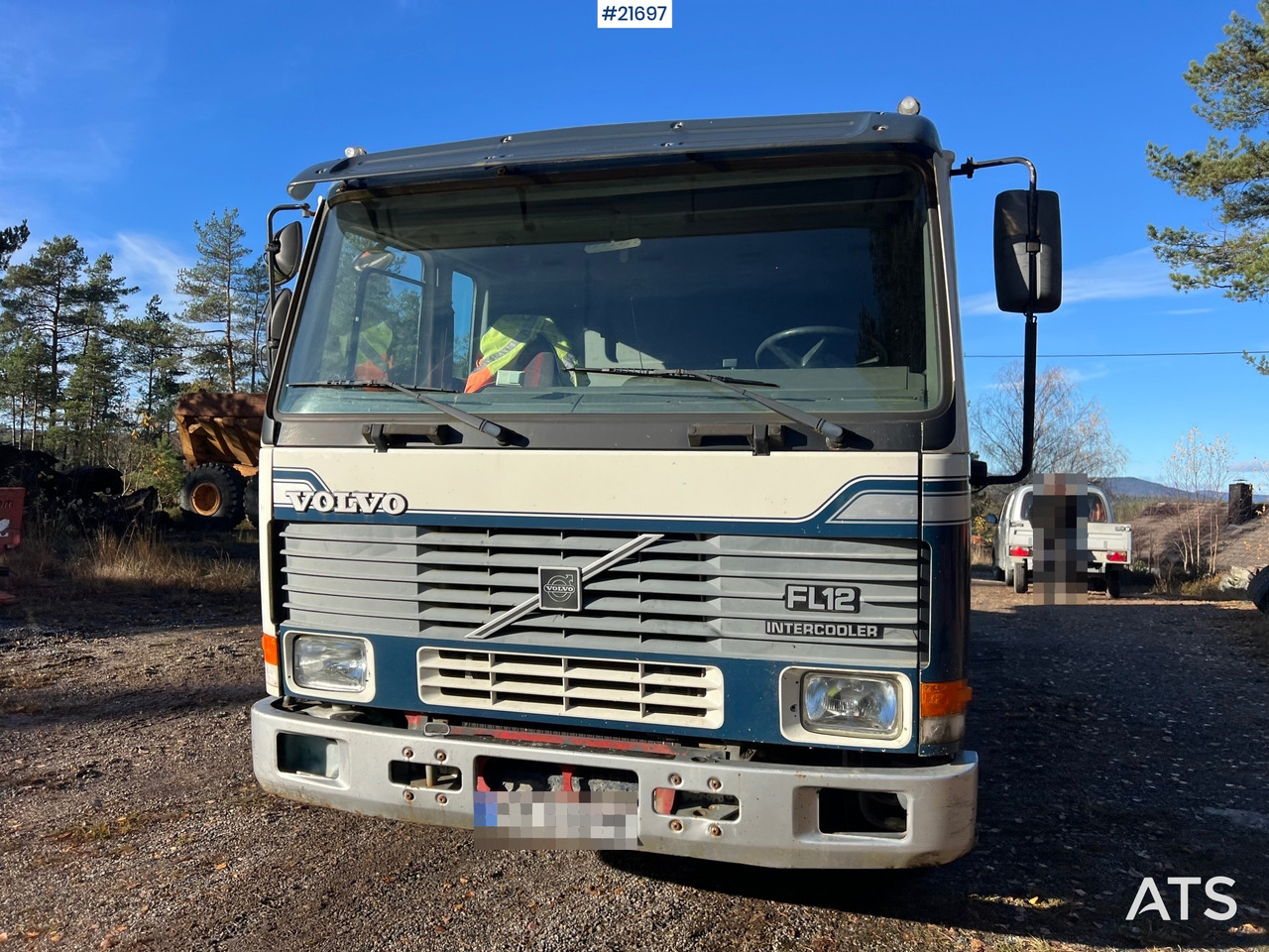 Volvo FH12 6x2 Tippbil - Camión volquete: foto 4 Volvo FH12 6x2 Tippbil - Camión volquete: foto 4