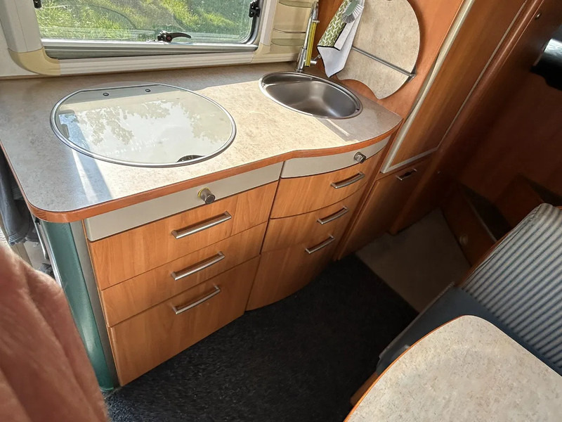 Autocaravana integral Fiat B644 6 personen HYMER de mooiste van Nederland: foto 7