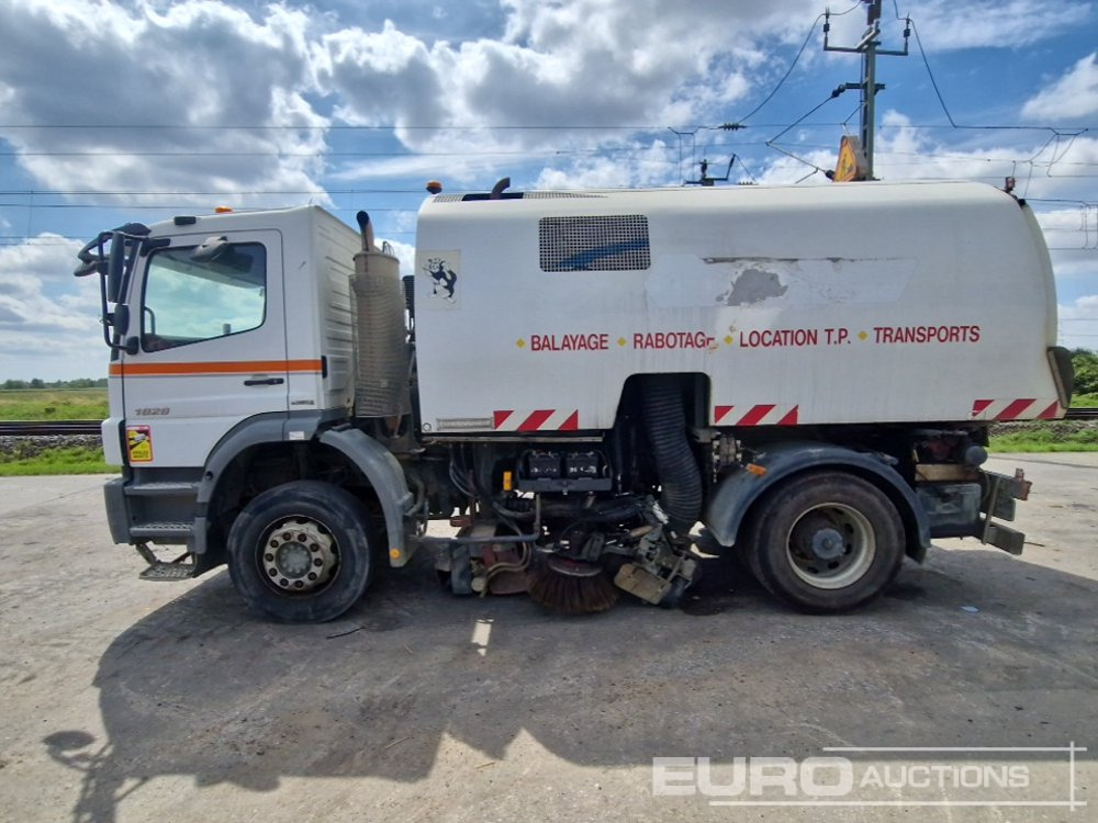 2002 Mercedes Axor 1829 - Barredora vial: foto 2 2002 Mercedes Axor 1829 - Barredora vial: foto 2