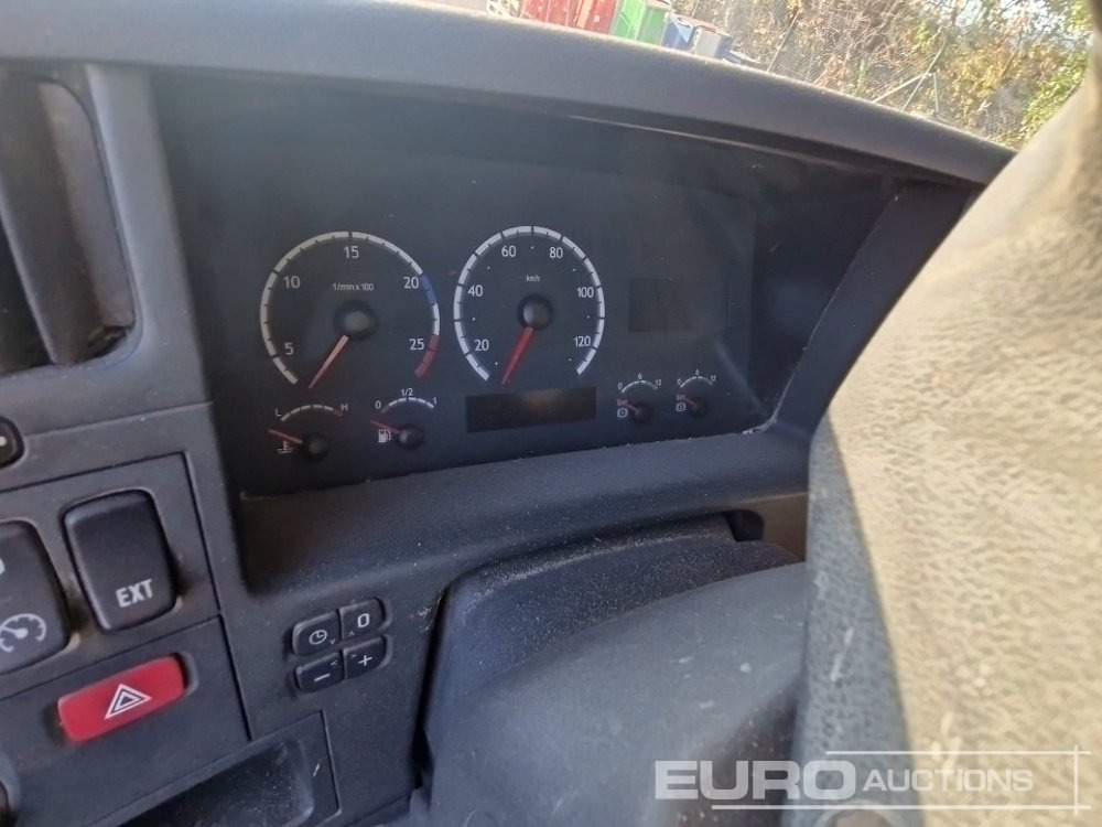 Camión chasis 2008 Scania P380: foto 29