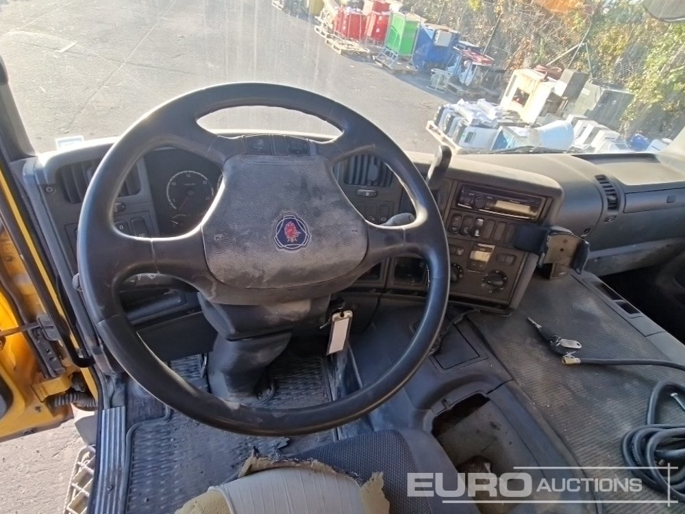 Camión chasis 2008 Scania P380: foto 25