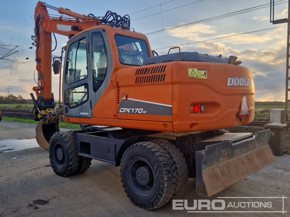 2010 Doosan DX170W - Excavadora de ruedas: foto 3 2010 Doosan DX170W - Excavadora de ruedas: foto 3