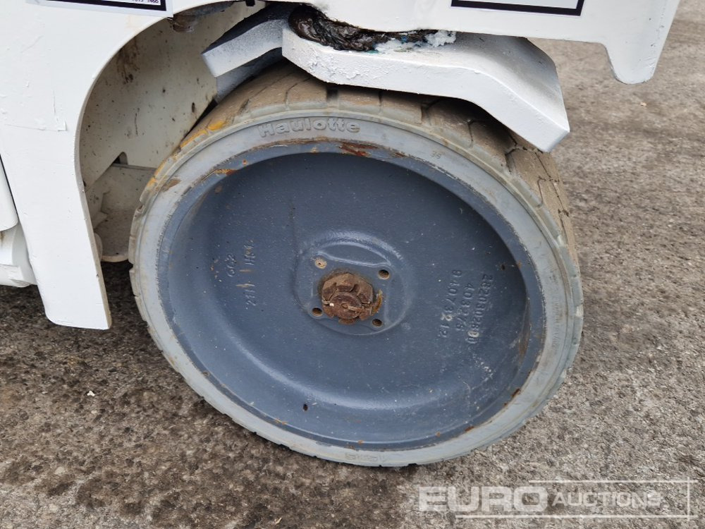 Plataforma elevadora 2014 Haulotte Compact 12: foto 10 Plataforma elevadora 2014 Haulotte Compact 12: foto 10