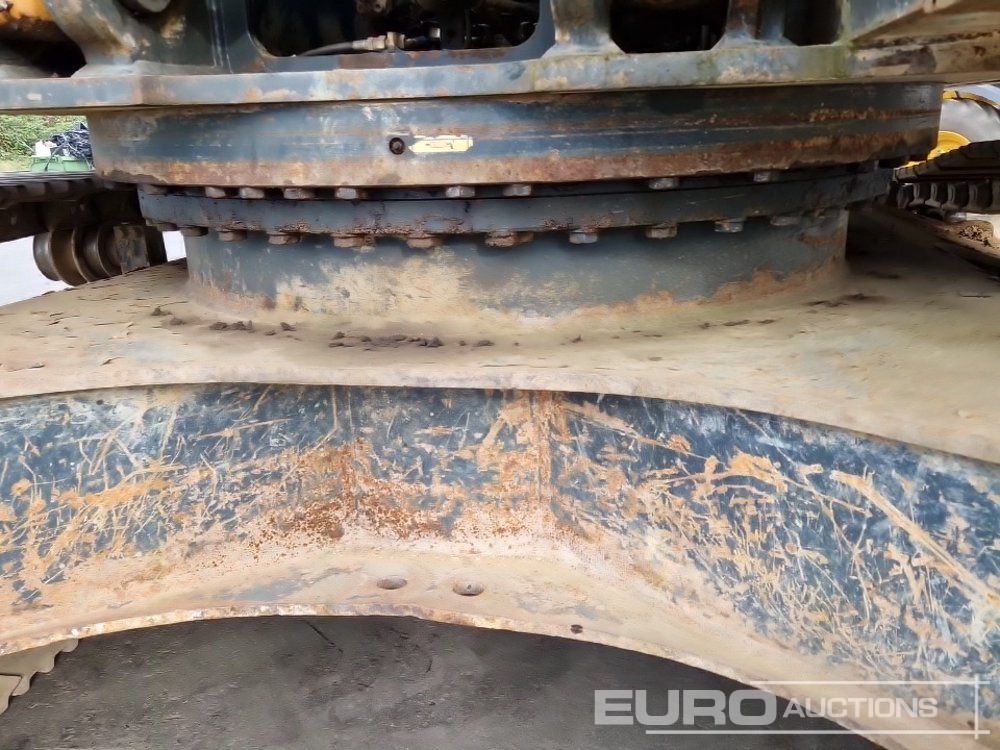 Excavadora de cadenas 2014 Hyundai R330LC-9A: foto 17