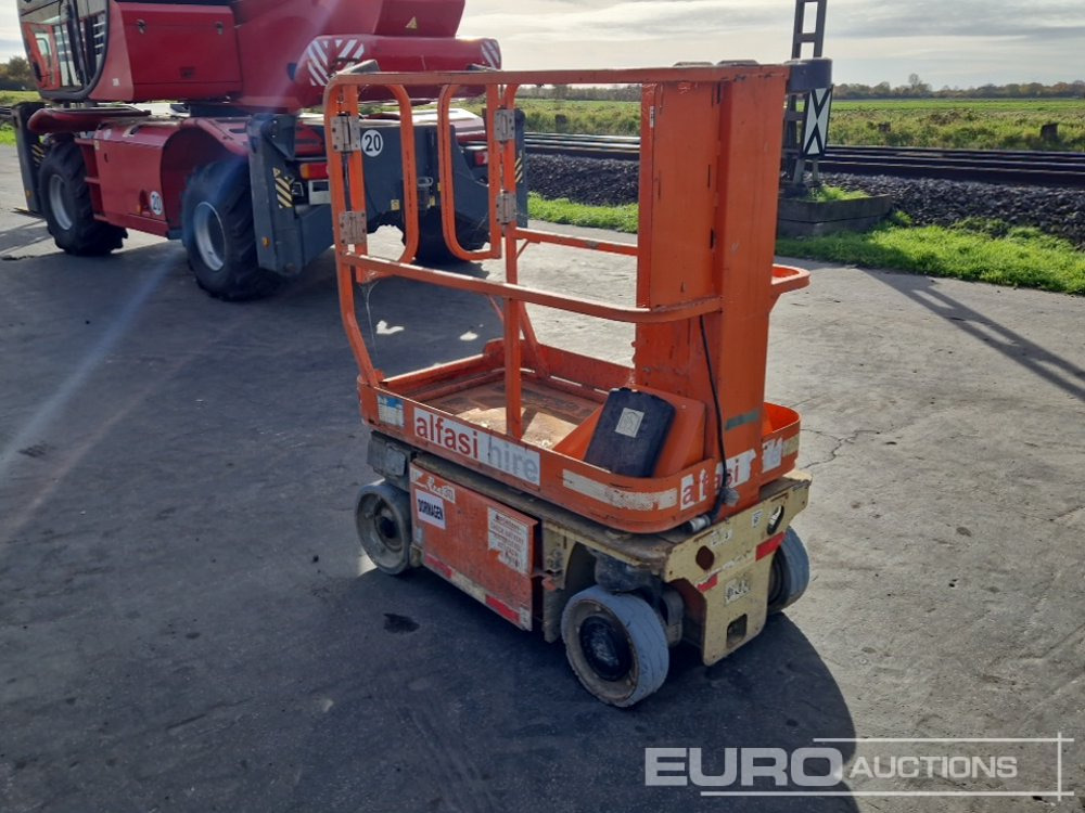 2014 JLG 1230ES - Plataforma de mástil vertical: foto 4 2014 JLG 1230ES - Plataforma de mástil vertical: foto 4