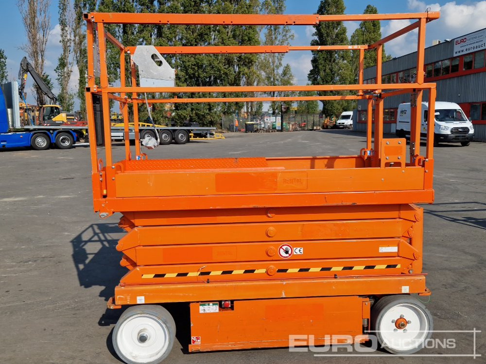 2015 SkyJack SJ111-4626 - Plataforma elevadora: foto 2 2015 SkyJack SJ111-4626 - Plataforma elevadora: foto 2