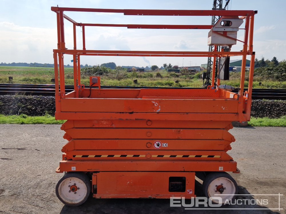 2015 SkyJack SJ111-4626 - Plataforma elevadora: foto 2 2015 SkyJack SJ111-4626 - Plataforma elevadora: foto 2