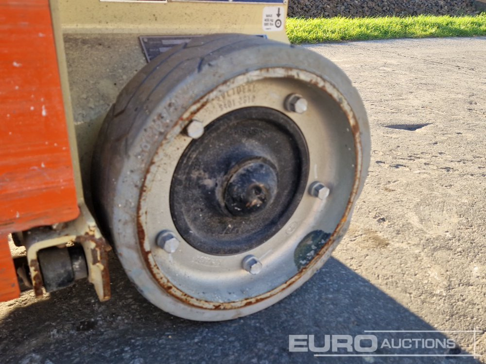 Plataforma de mástil vertical 2016 JLG 1230ES: foto 10 Plataforma de mástil vertical 2016 JLG 1230ES: foto 10