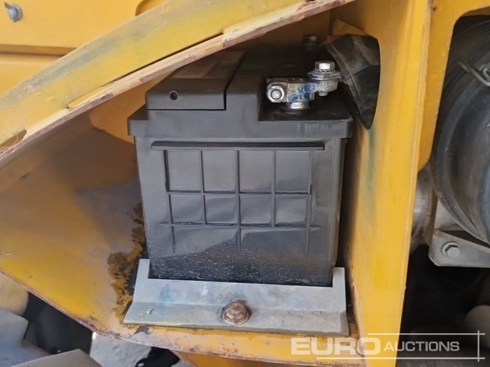 Plataforma de tijeras 2017 Haulotte Compact 12DX: foto 22 Plataforma de tijeras 2017 Haulotte Compact 12DX: foto 22