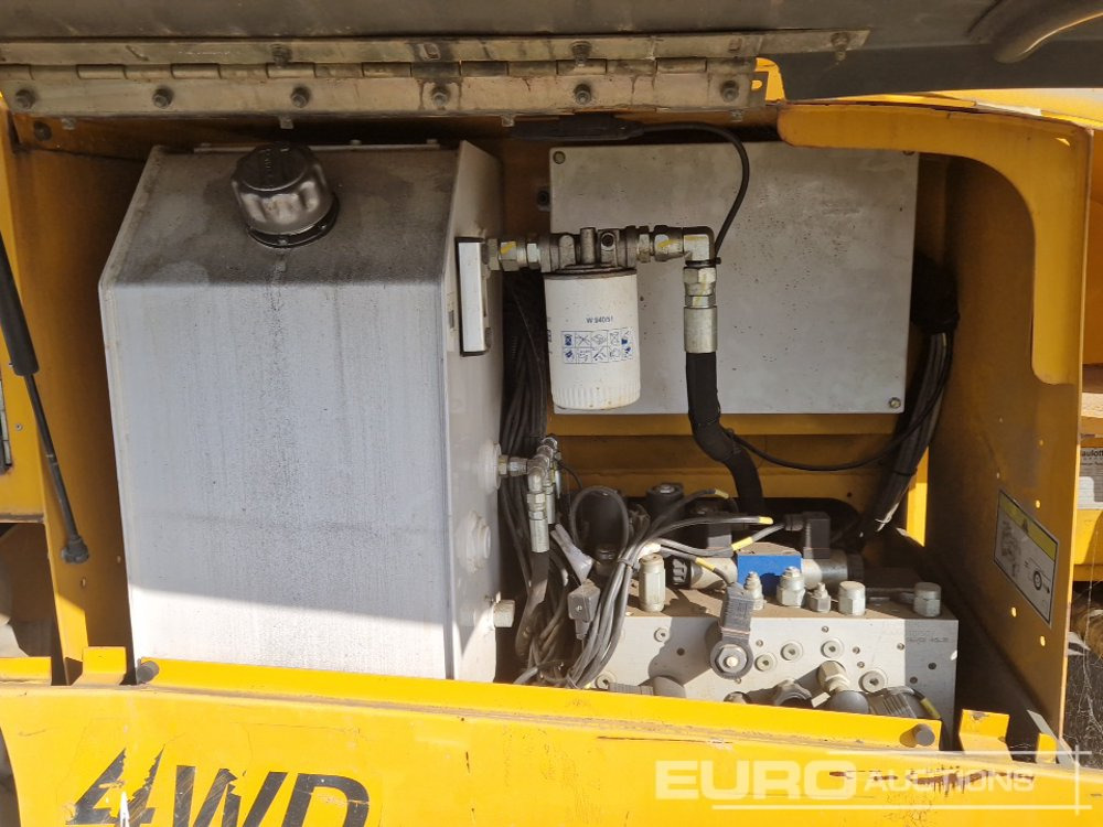 Plataforma de tijeras 2017 Haulotte Compact 12DX: foto 23 Plataforma de tijeras 2017 Haulotte Compact 12DX: foto 23