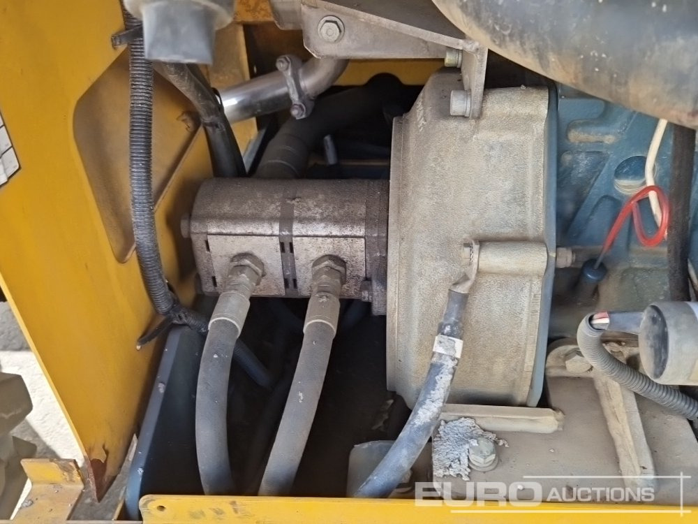 Plataforma de tijeras 2017 Haulotte Compact 12DX: foto 21 Plataforma de tijeras 2017 Haulotte Compact 12DX: foto 21