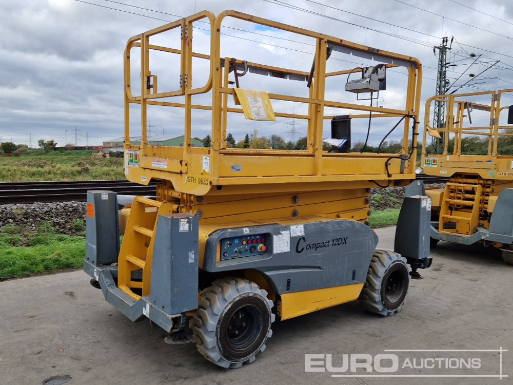 2017 Haulotte Compact 12DX - Plataforma elevadora: foto 1 2017 Haulotte Compact 12DX - Plataforma elevadora: foto 1