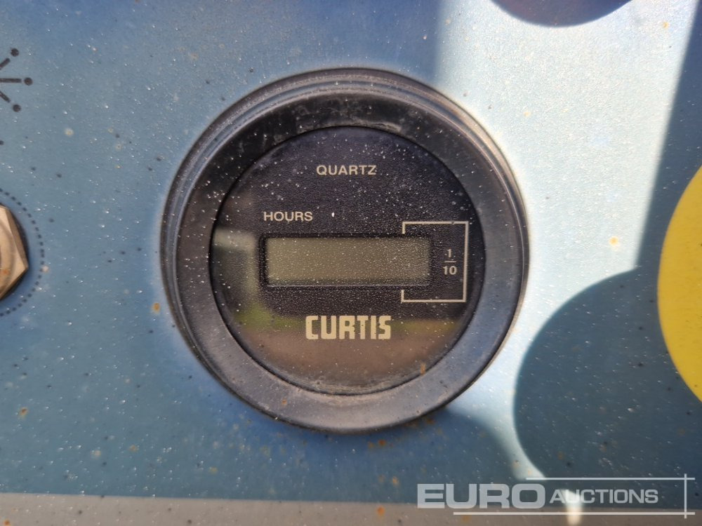 Plataforma de tijeras 2017 Haulotte Compact 12DX: foto 26 Plataforma de tijeras 2017 Haulotte Compact 12DX: foto 26