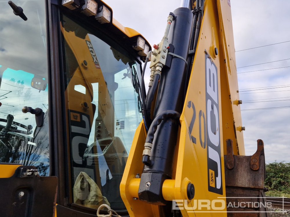 Retroexcavadora 2022 JCB 4CX: foto 21