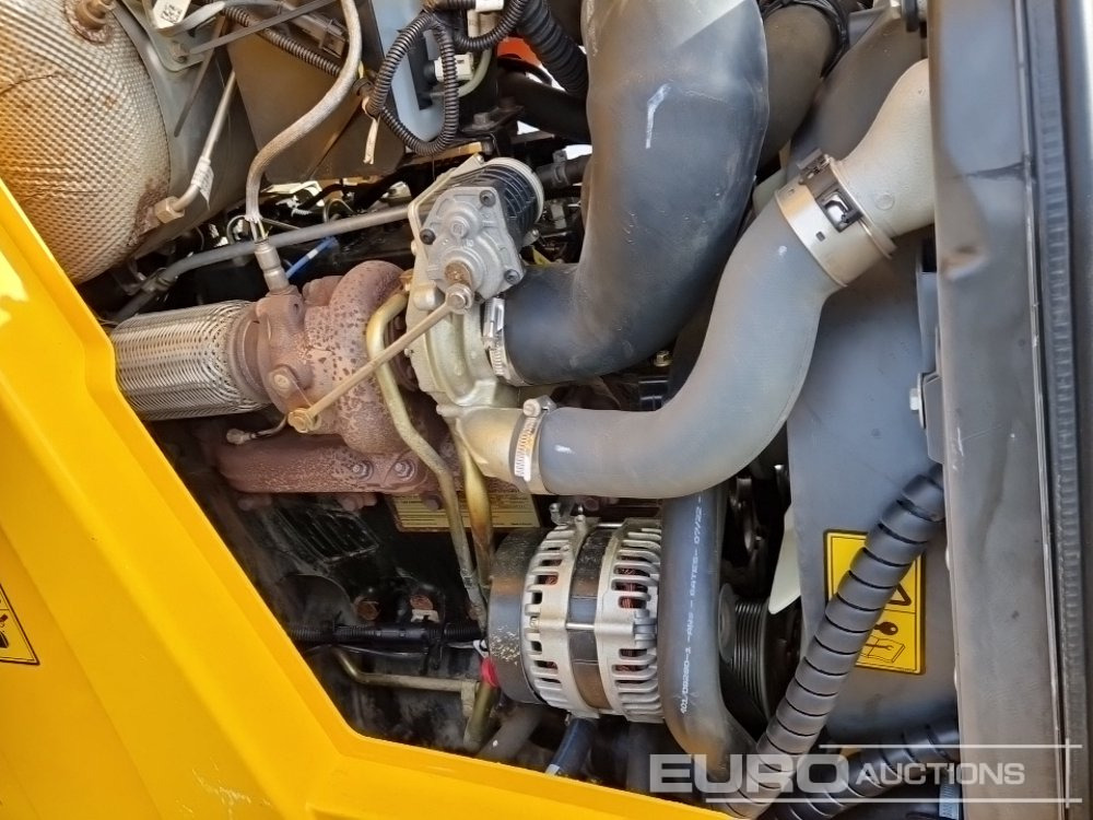 Retroexcavadora 2022 JCB 4CX: foto 25