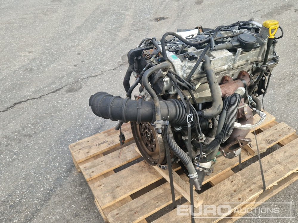 4- Cylinder Turbo Diesel Engine - Motor: foto 3 4- Cylinder Turbo Diesel Engine - Motor: foto 3