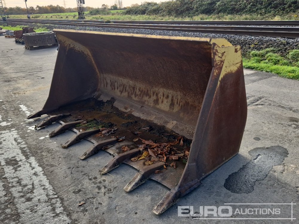 95" Front Loading Bucket to suit CAT - Cazo: foto 2 95" Front Loading Bucket to suit CAT - Cazo: foto 2