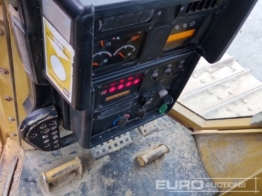 Bulldozer CAT D6N LGP: foto 32
