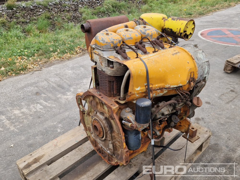 Deutz 3 Cylinder Diesel Engine - Motor: foto 1 Deutz 3 Cylinder Diesel Engine - Motor: foto 1