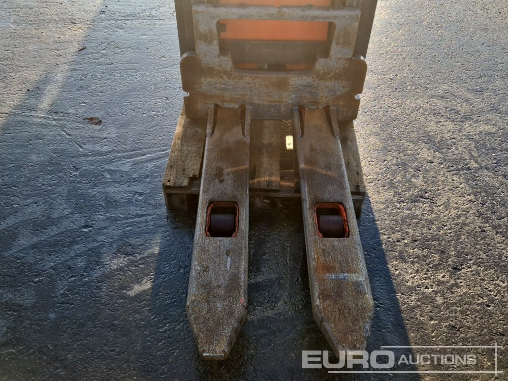 2021 Linde Electric Walk Behind Pallet Truck - Equipo de manutención: foto 3 2021 Linde Electric Walk Behind Pallet Truck - Equipo de manutención: foto 3