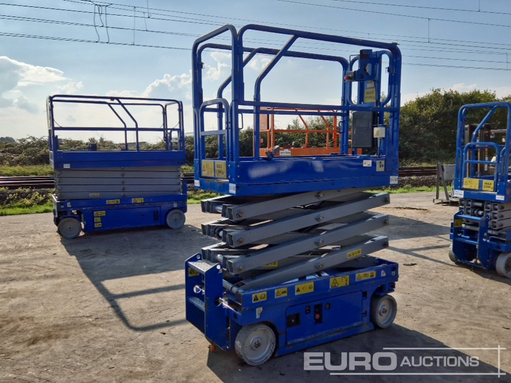 Hefei Yamei Electric Scissor Lift - Plataforma elevadora: foto 1 Hefei Yamei Electric Scissor Lift - Plataforma elevadora: foto 1