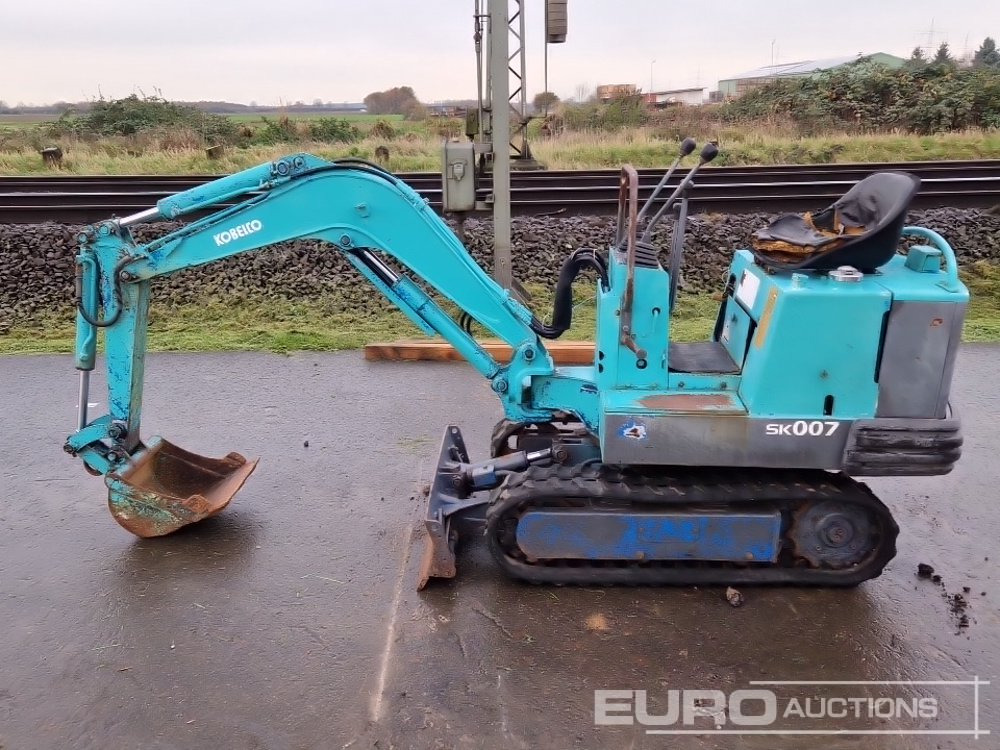 Kobelco SK007 - Miniexcavadora: foto 2 Kobelco SK007 - Miniexcavadora: foto 2