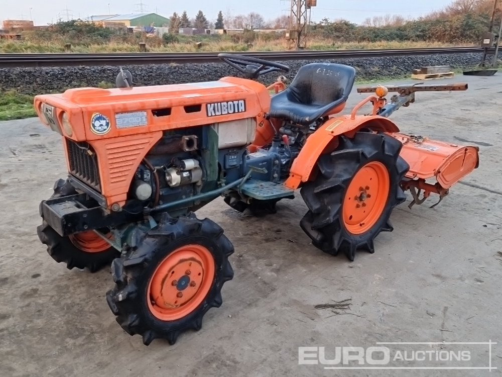 Kubota B7001 - Mini tractor: foto 1 Kubota B7001 - Mini tractor: foto 1