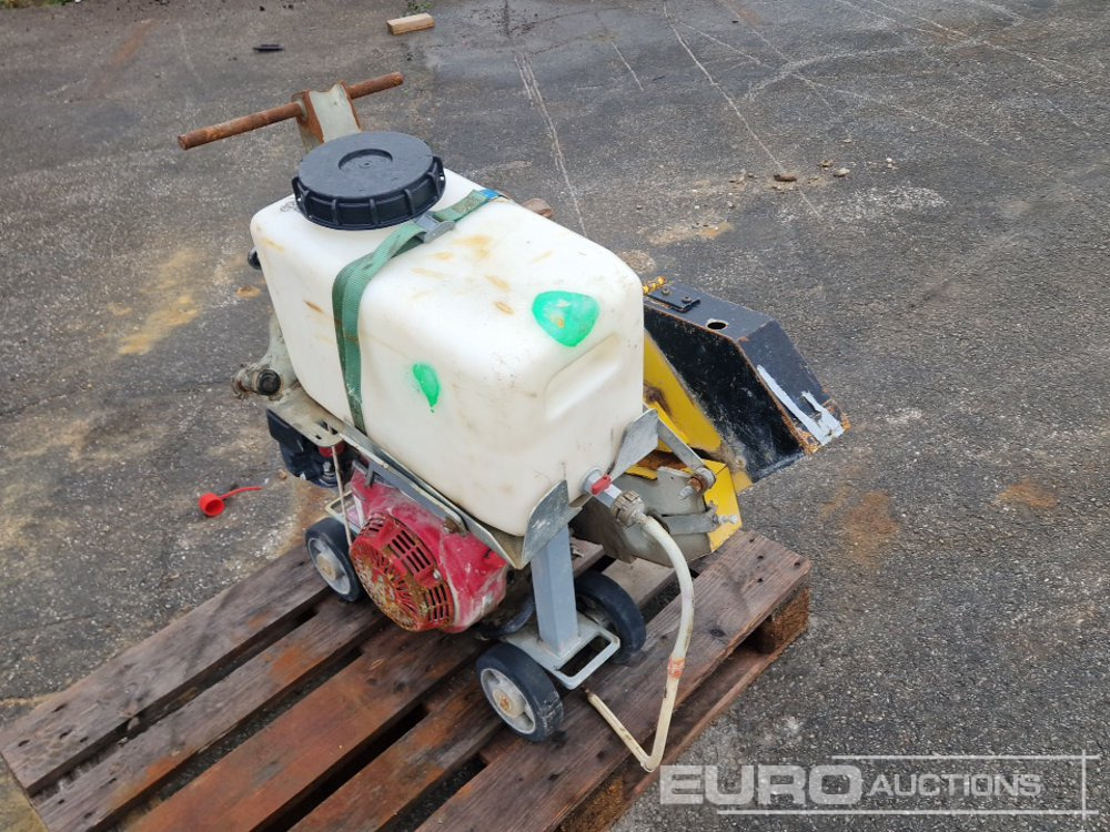 Lissmac COMPACTCUT 300P - Construcción de carreteras: foto 1 Lissmac COMPACTCUT 300P - Construcción de carreteras: foto 1