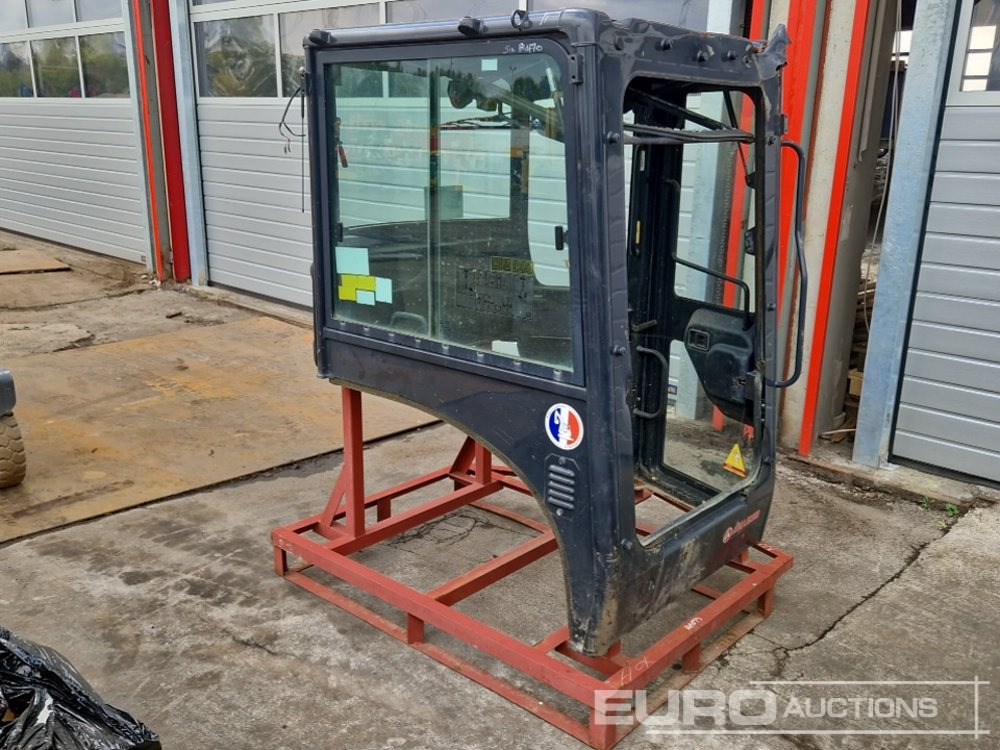 Cabin to suit Yanmar Excavator - Recambio para Excavadora: foto 4 Cabin to suit Yanmar Excavator - Recambio para Excavadora: foto 4