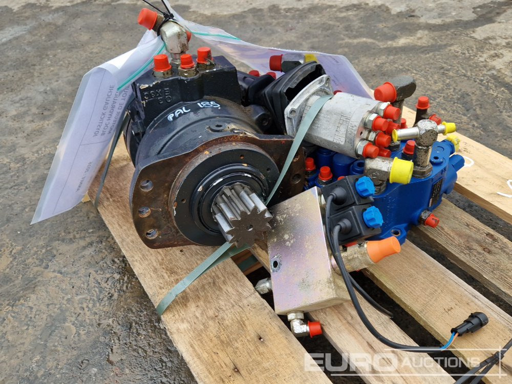 Hydraulic Motor, Valve Blocks to suit Yanmar VIO25-4 - Recambio para Excavadora: foto 1 Hydraulic Motor, Valve Blocks to suit Yanmar VIO25-4 - Recambio para Excavadora: foto 1