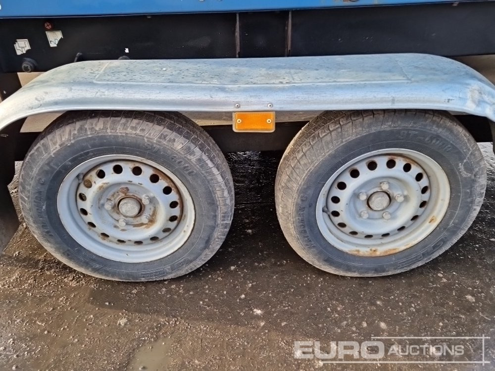 SDMO J88 80kVA Twin Axle Generator - Generador industriale: foto 5 SDMO J88 80kVA Twin Axle Generator - Generador industriale: foto 5