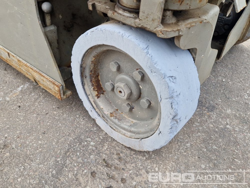 SkyJack Electric Scissor Lift - Plataforma elevadora: foto 5 SkyJack Electric Scissor Lift - Plataforma elevadora: foto 5