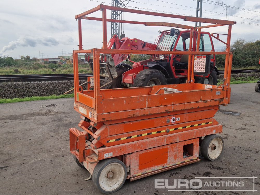 SkyJack Electric Scissor Lift - Plataforma elevadora: foto 1 SkyJack Electric Scissor Lift - Plataforma elevadora: foto 1