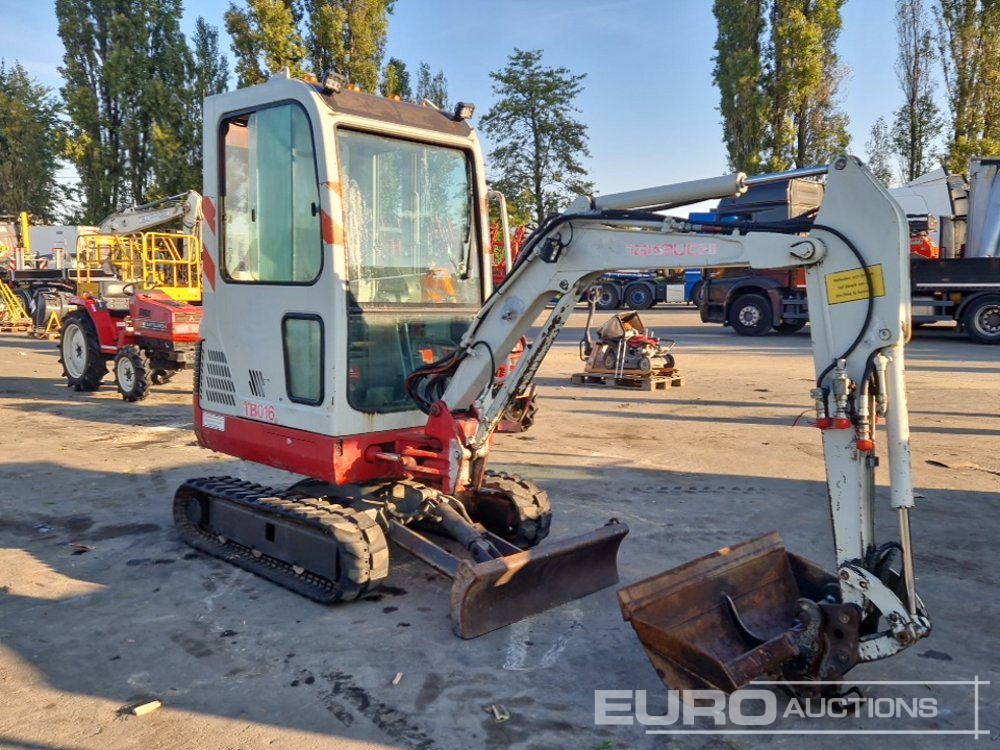 Miniexcavadora Takeuchi TB016: foto 8